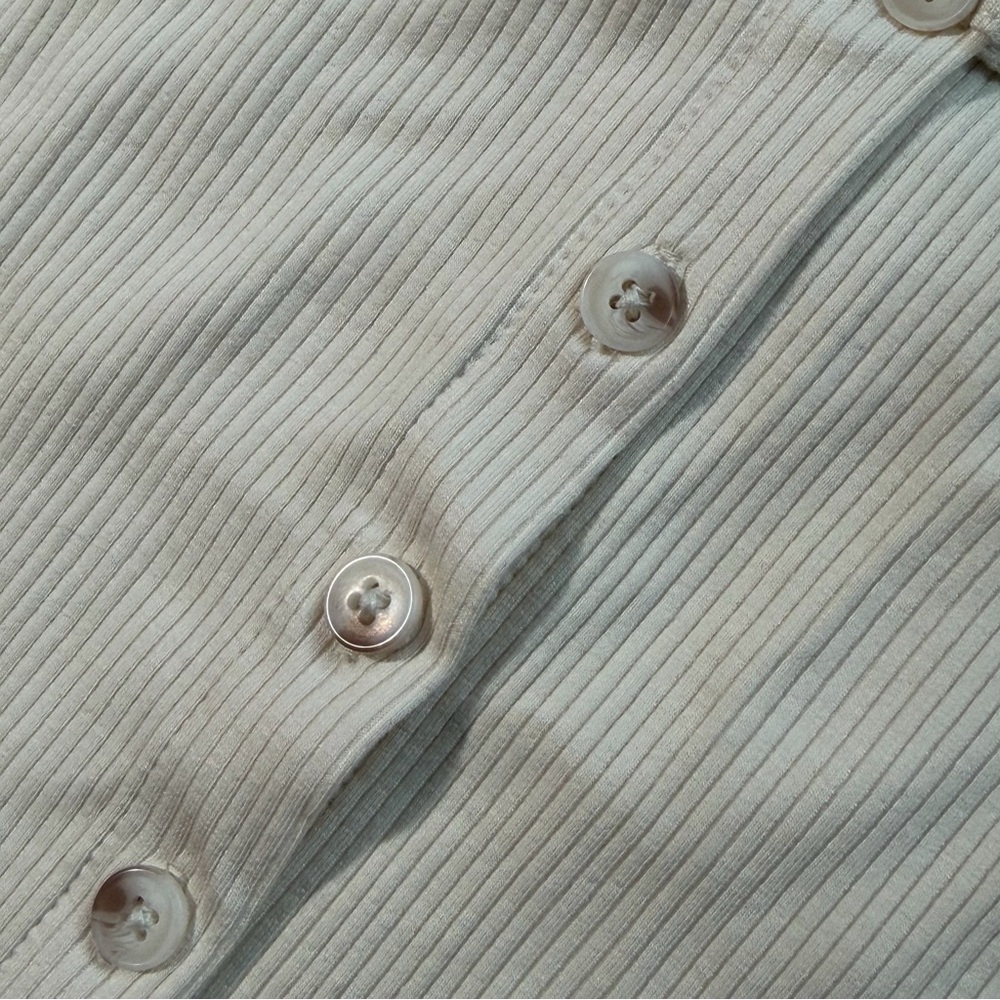 Billabong Cream Ribbed Button-Up Crop Top - Picture 4 of 5